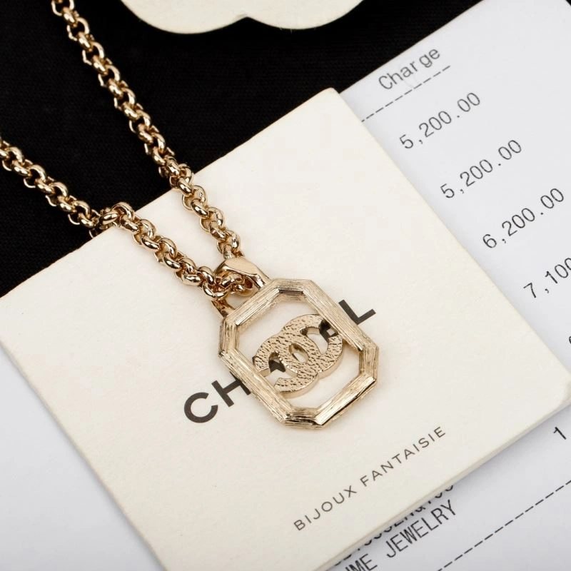 Flexible Chanel Necklaces 225893