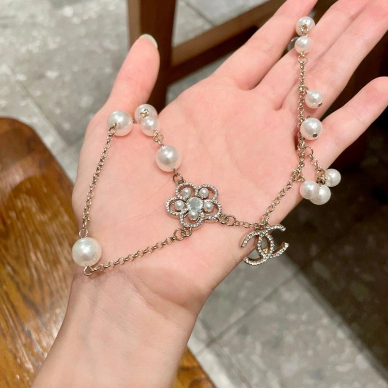 Chanel Necklaces Premium 225894