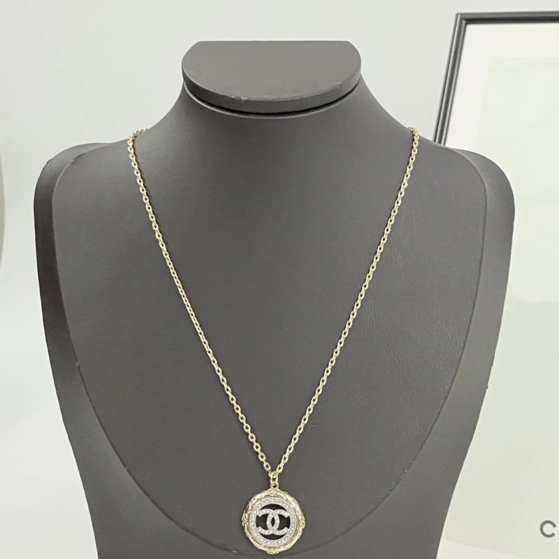 Modern Chanel Necklaces 225865