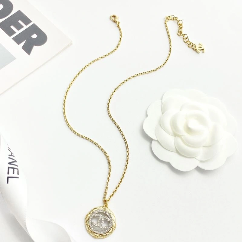 Modern Chanel Necklaces 225865