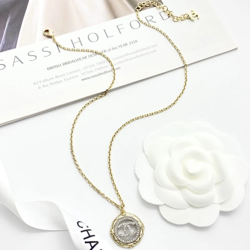 Modern Chanel Necklaces 225865