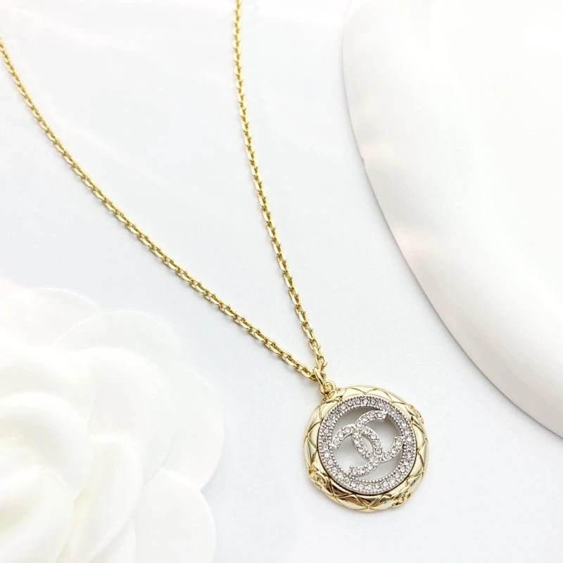 Modern Chanel Necklaces 225865