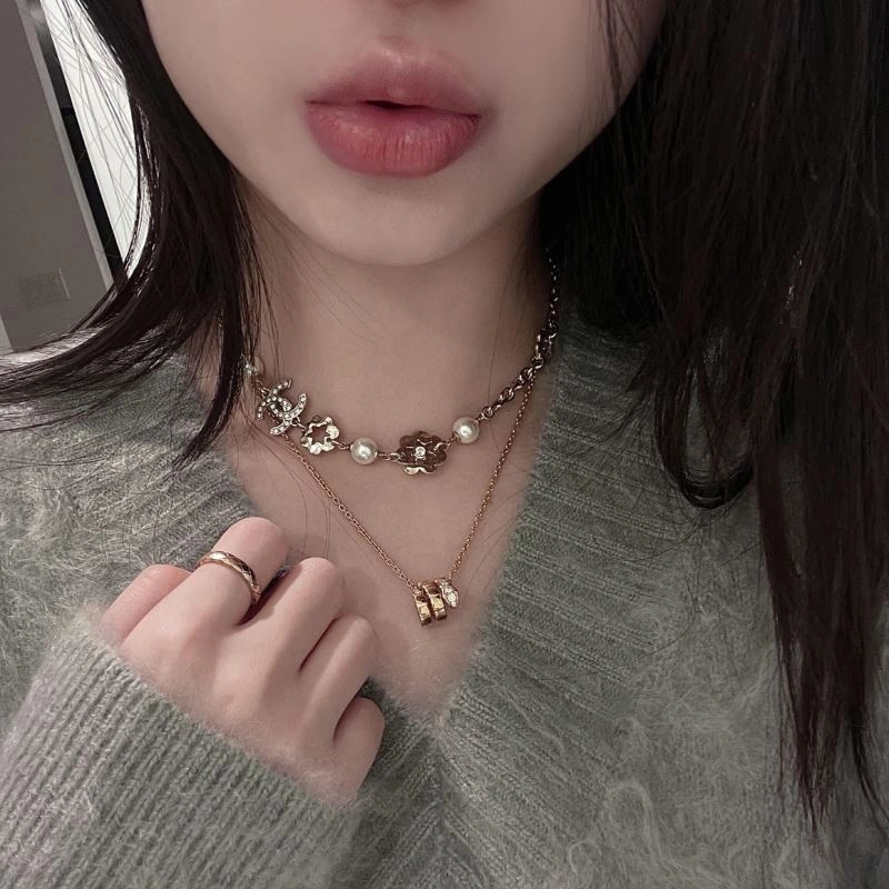 Casual Chanel Necklaces 225929