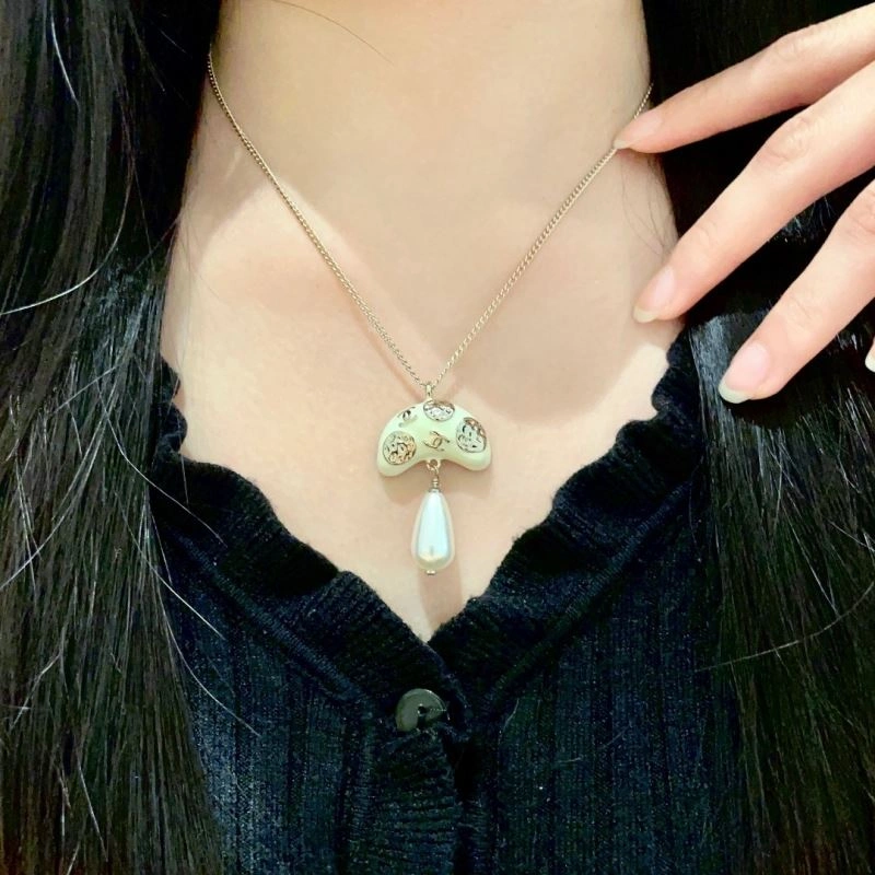 Chanel Necklaces Cozy 225854