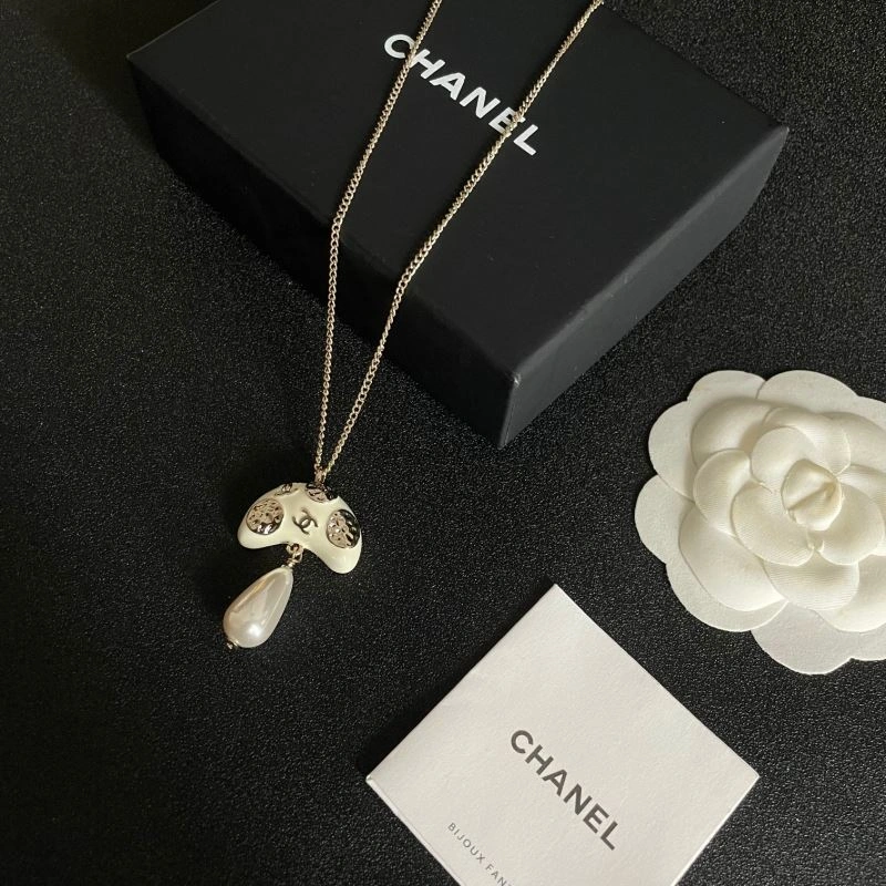 Chanel Necklaces Cozy 225854
