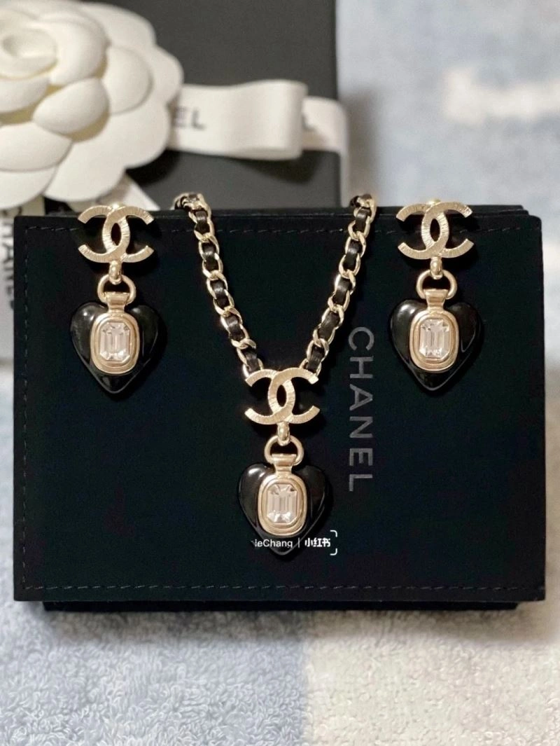 Chanel Necklaces Supportive 225847