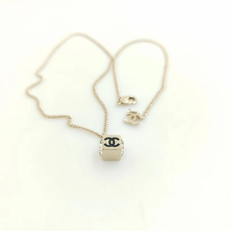 OdorResistant Chanel Necklaces 225889