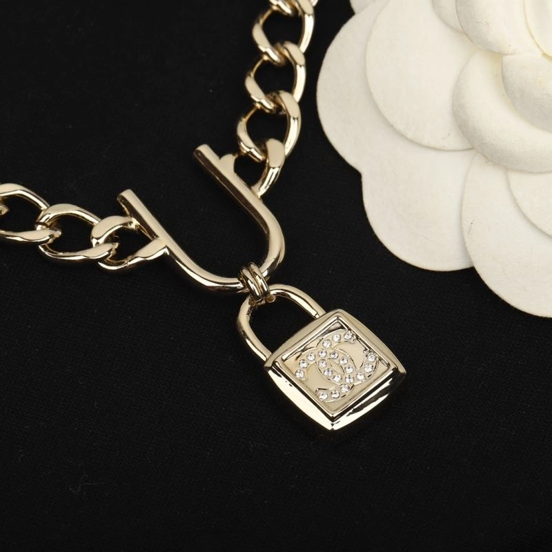 Chanel Necklaces Youthful 225814