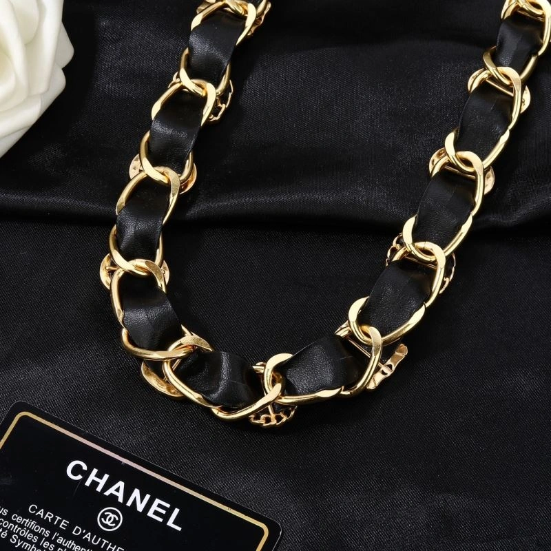 Chanel Necklaces Neat 225875