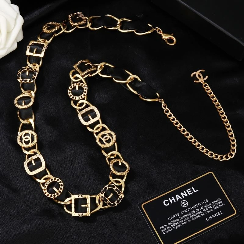 Chanel Necklaces Neat 225875