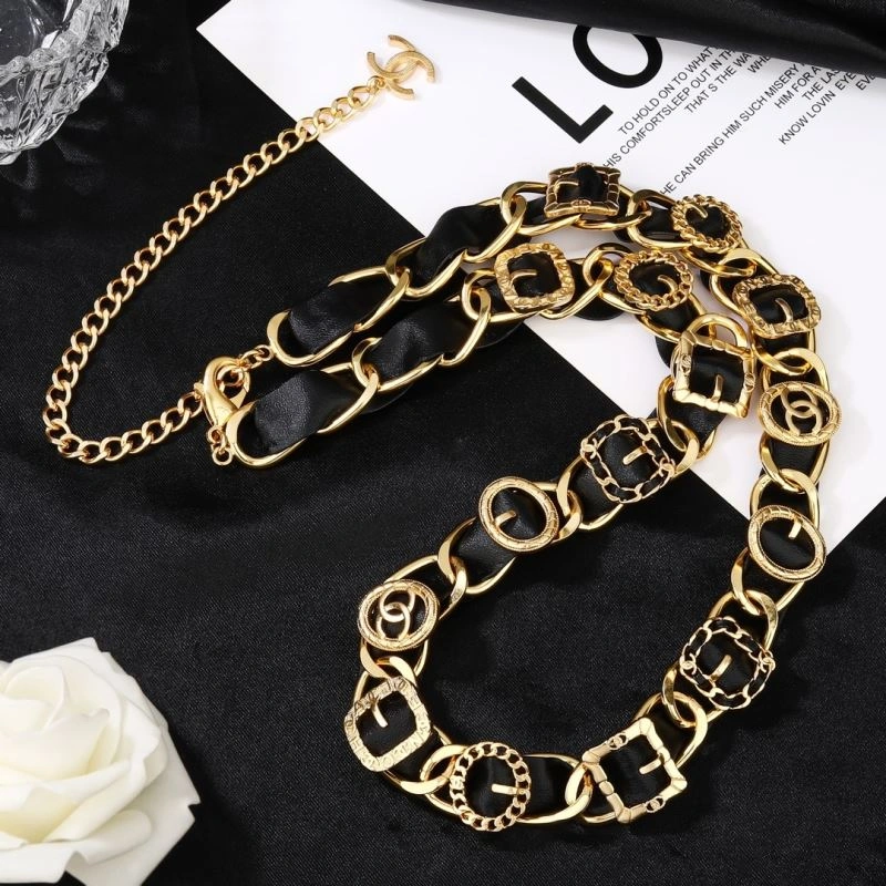 Chanel Necklaces Neat 225875