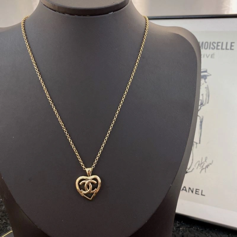 Affordable Chanel Necklaces 225823