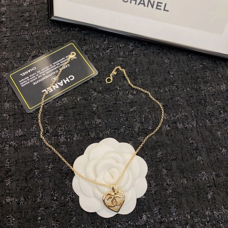 Affordable Chanel Necklaces 225823