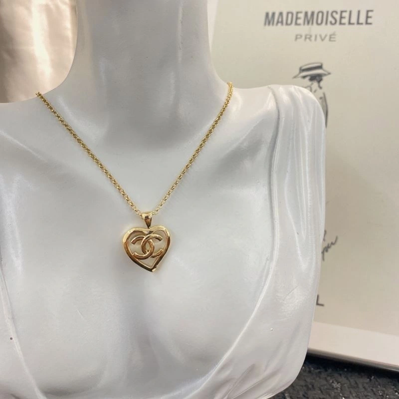 Affordable Chanel Necklaces 225823