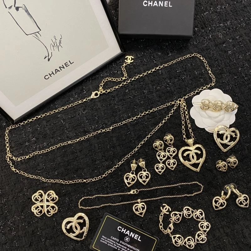 Affordable Chanel Necklaces 225823