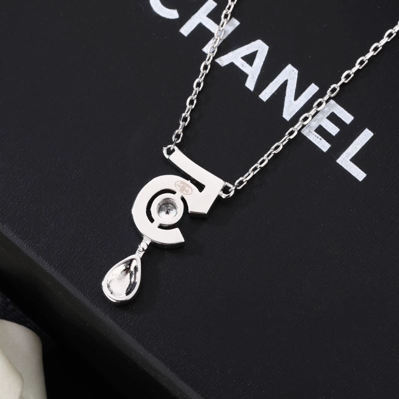 Chanel Necklaces ZipUp 225820