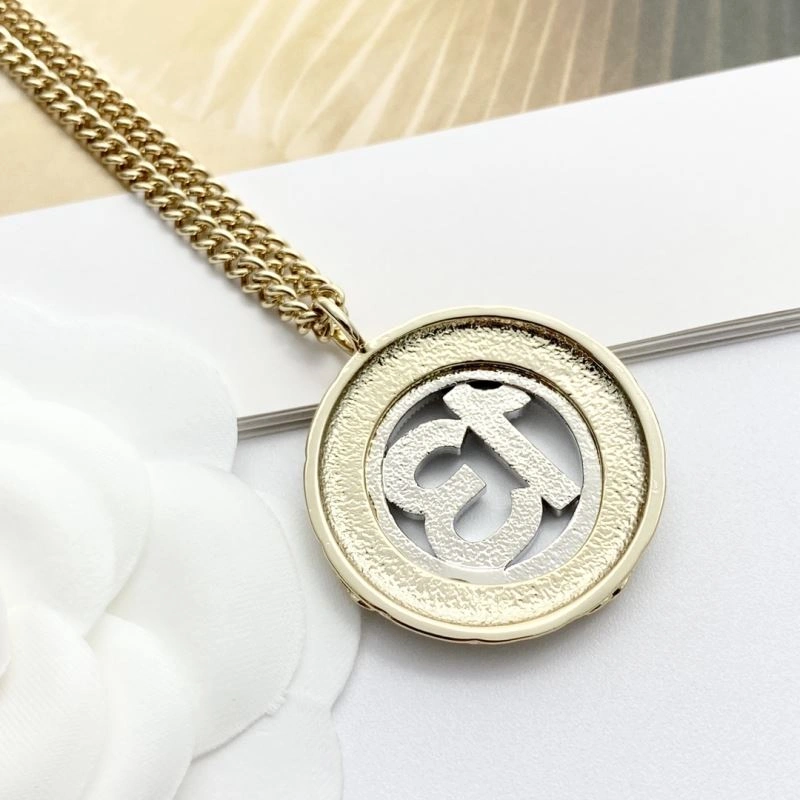 FashionForward Chanel Necklaces 225863