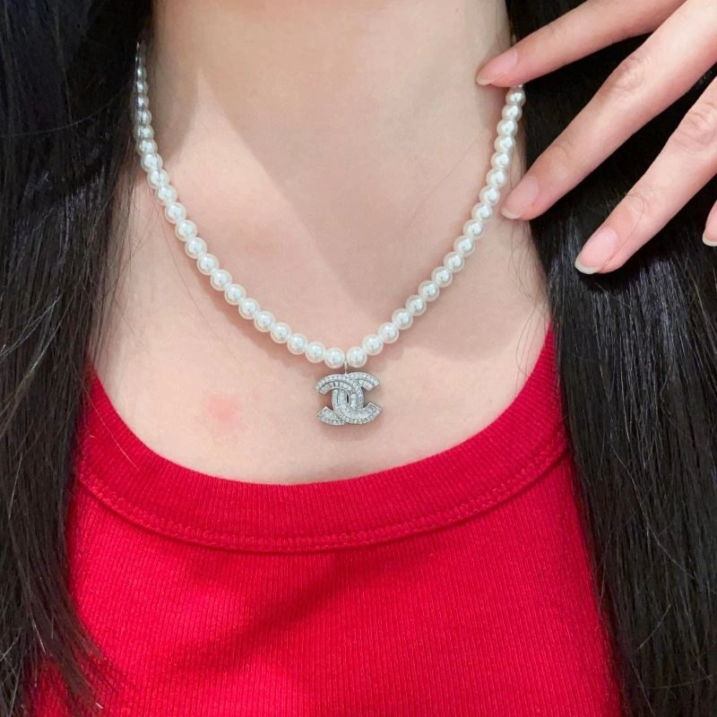 Chanel Necklaces Vibrant 225809