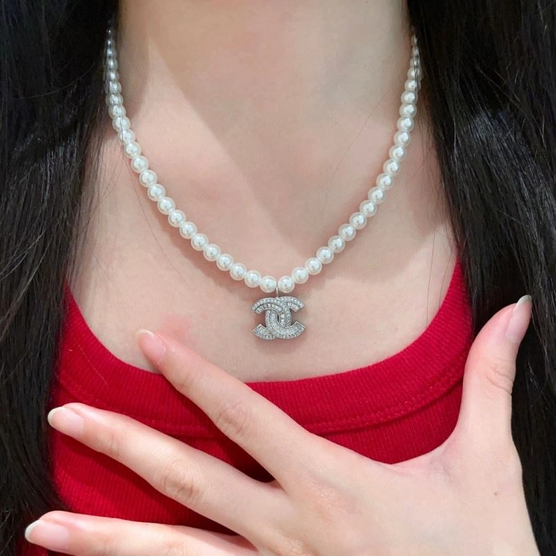 Chanel Necklaces Vibrant 225809