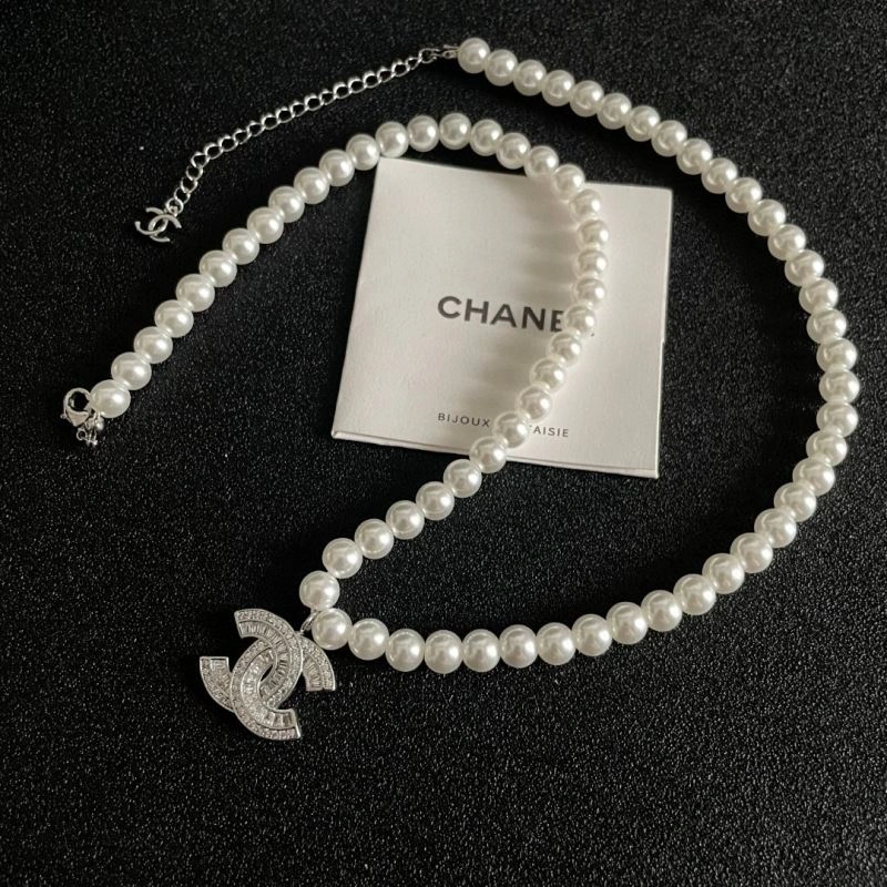 Chanel Necklaces Vibrant 225809