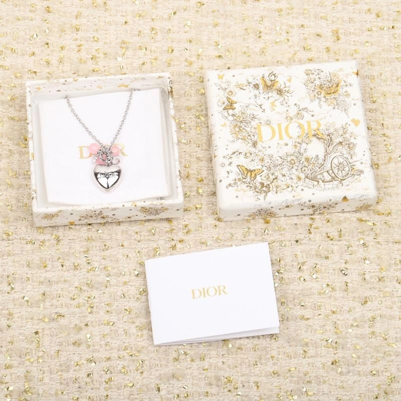 Chanel Necklaces WellDesigned 225796