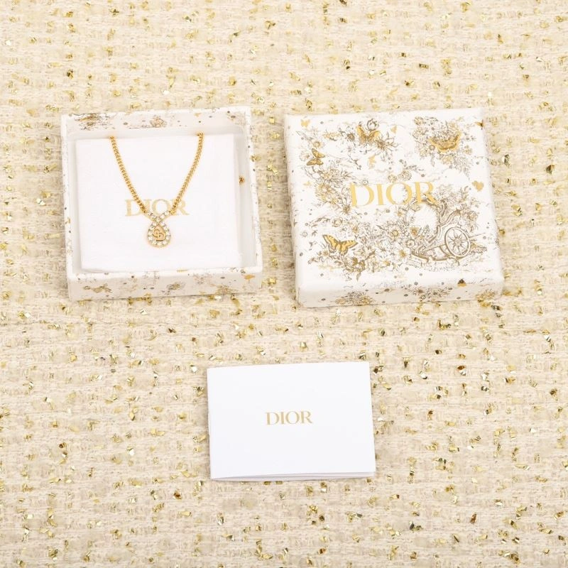 Flexible Chanel Necklaces 225853