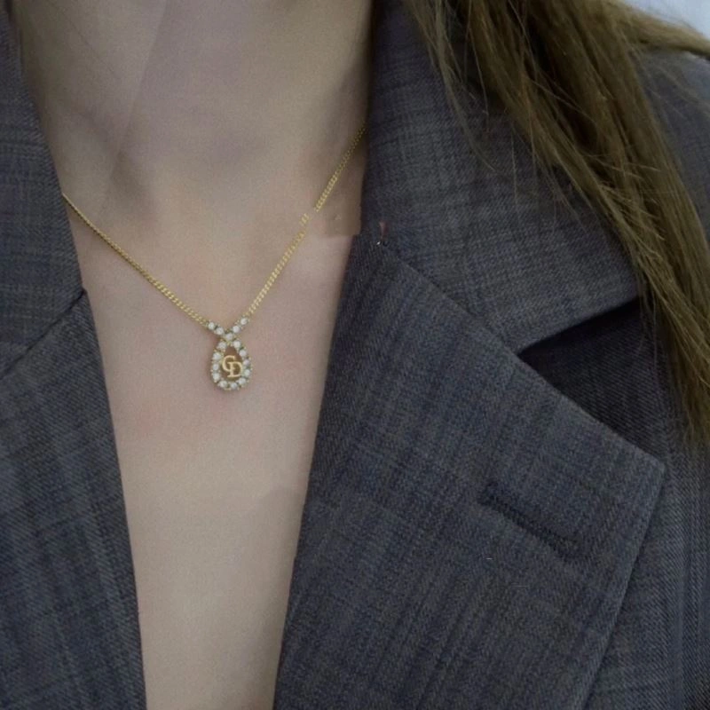Flexible Chanel Necklaces 225853