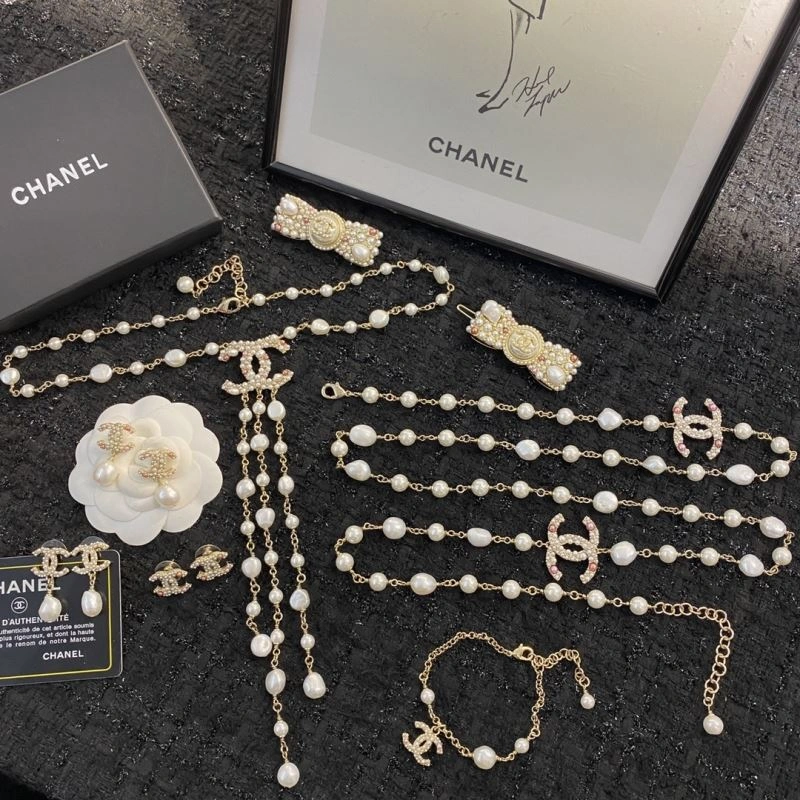 StreetReady Chanel Necklaces 225800