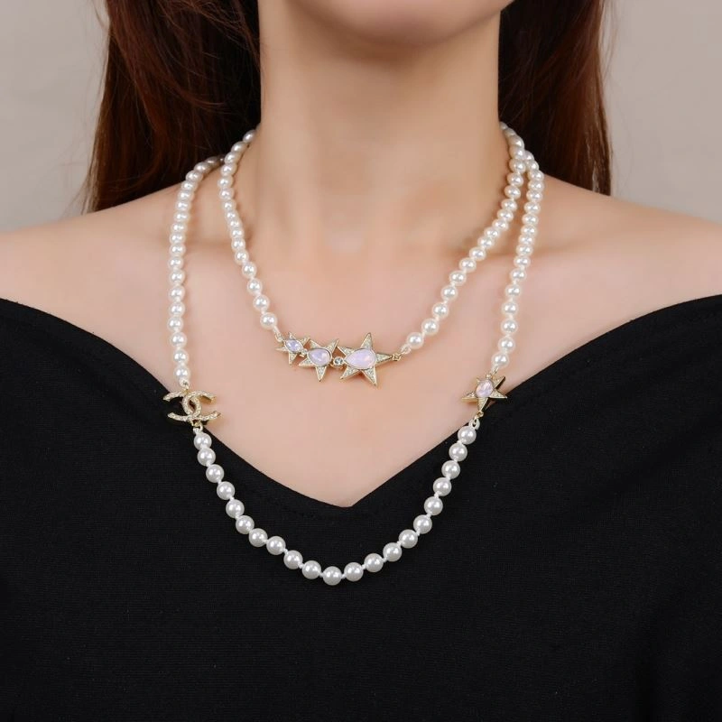 Sophisticated Chanel Necklaces 225778