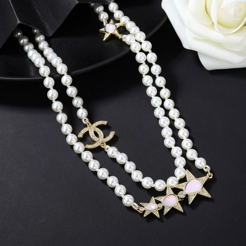 Sophisticated Chanel Necklaces 225778