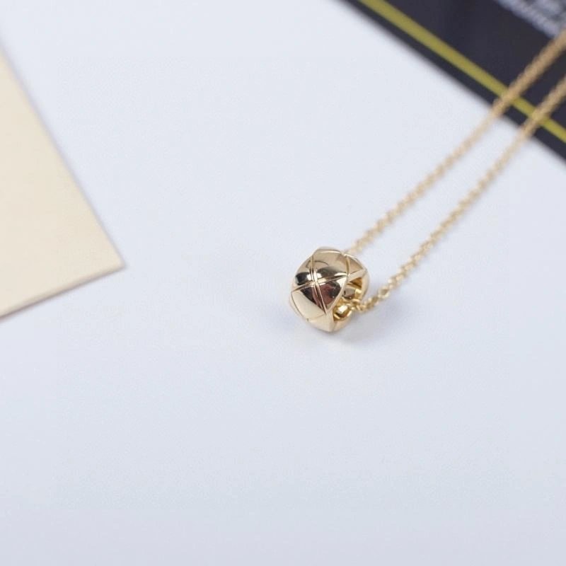 Resilient Chanel Necklaces 225836