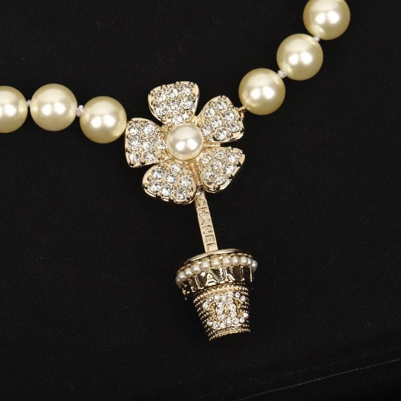 Chanel Necklaces EyeCatching 225831