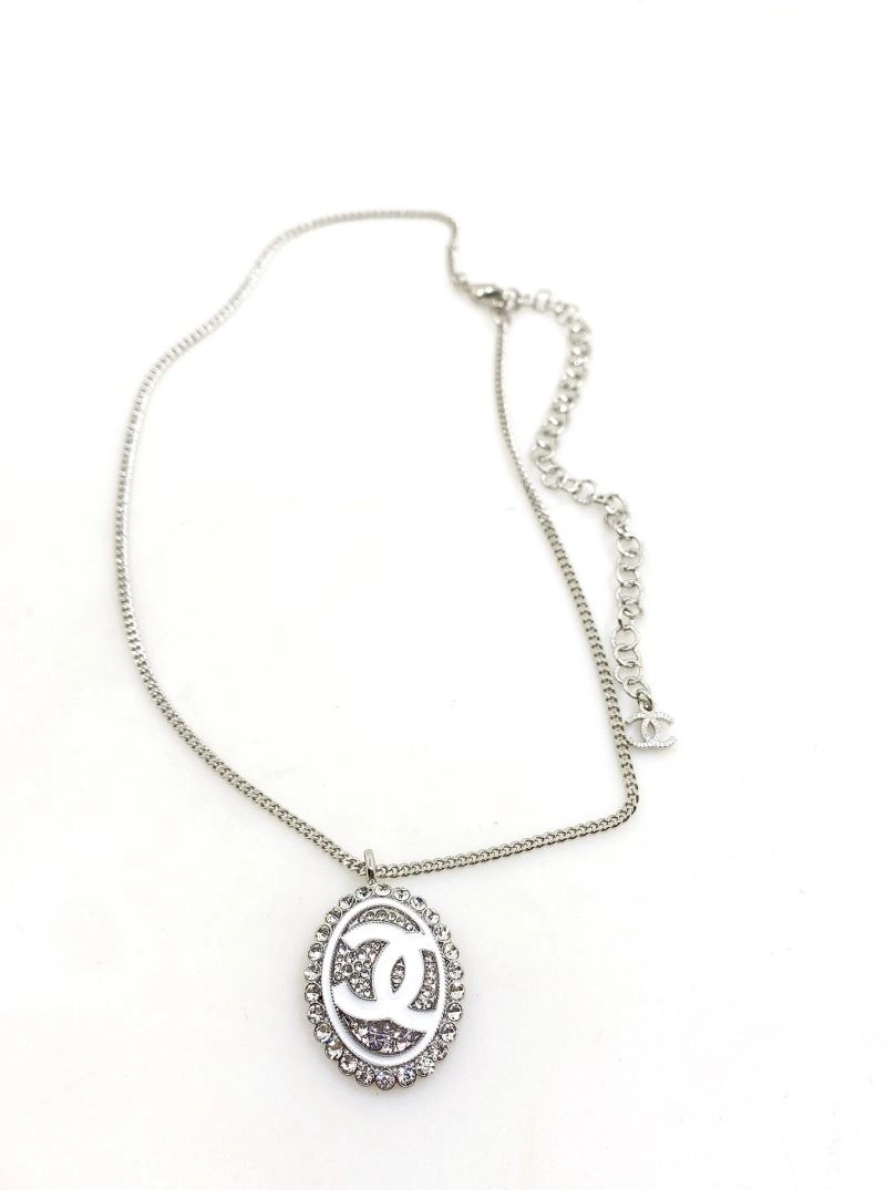Stylish Chanel Necklaces 225770