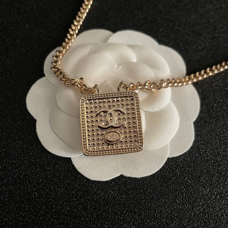 Chanel Necklaces FashionForward 225808