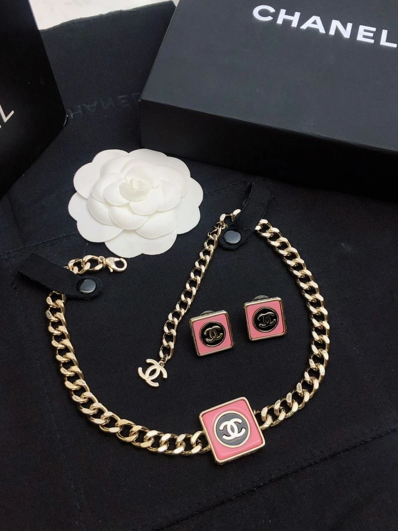 Chanel Necklaces Trendsetting 225757