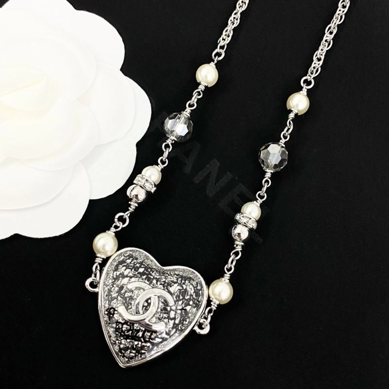 Comfortable Chanel Necklaces 225765