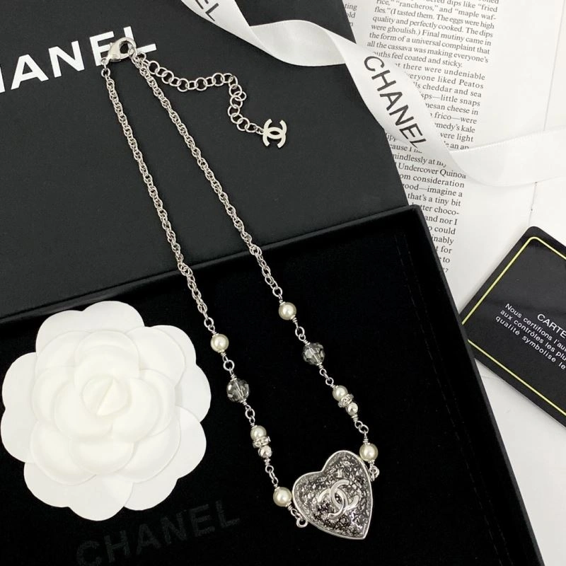 Comfortable Chanel Necklaces 225765