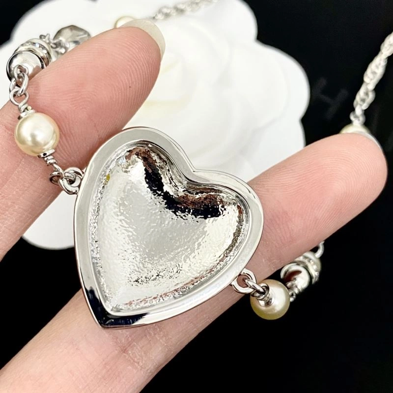 Comfortable Chanel Necklaces 225765