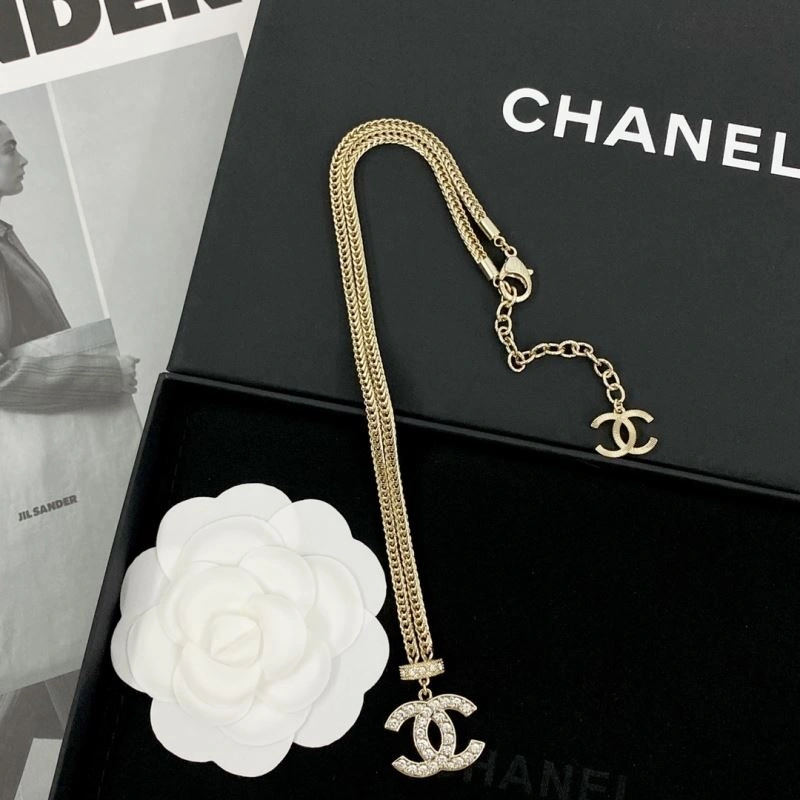 Chic Chanel Necklaces 225754