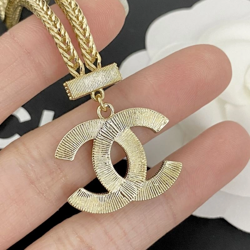 Chic Chanel Necklaces 225754
