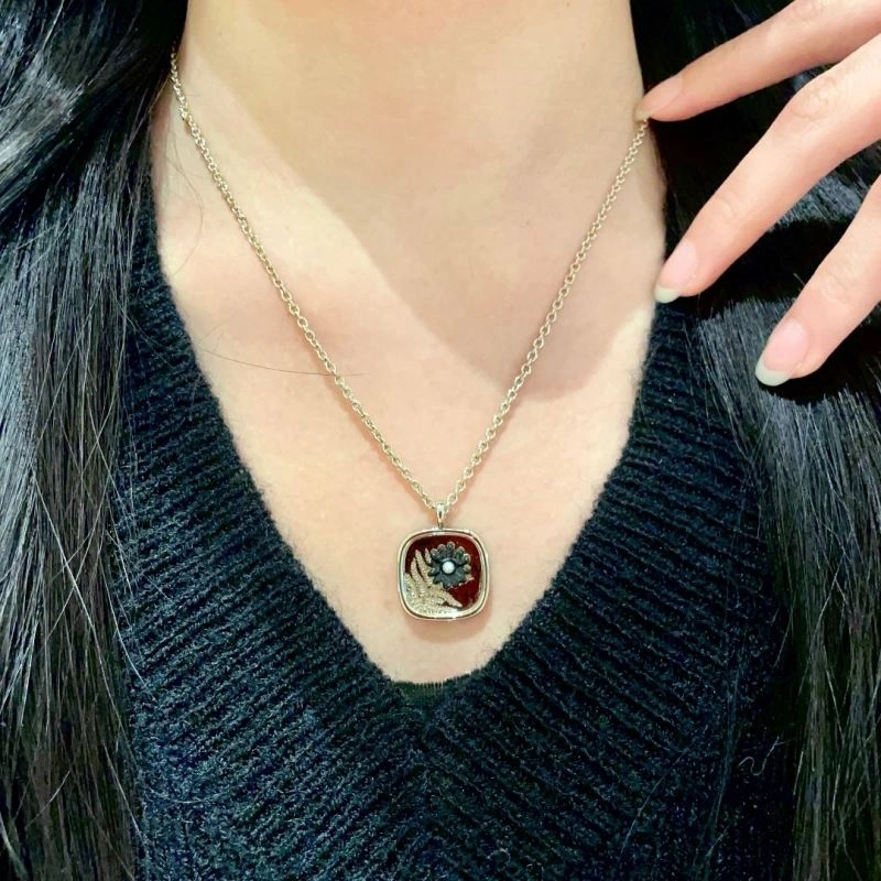 Chanel Necklaces WellDesigned 225755
