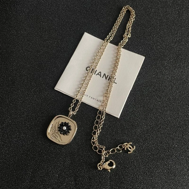 Chanel Necklaces WellDesigned 225755