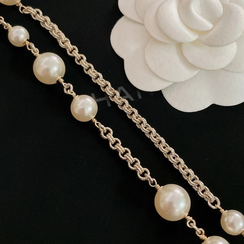 Tailored Chanel Necklaces 225753