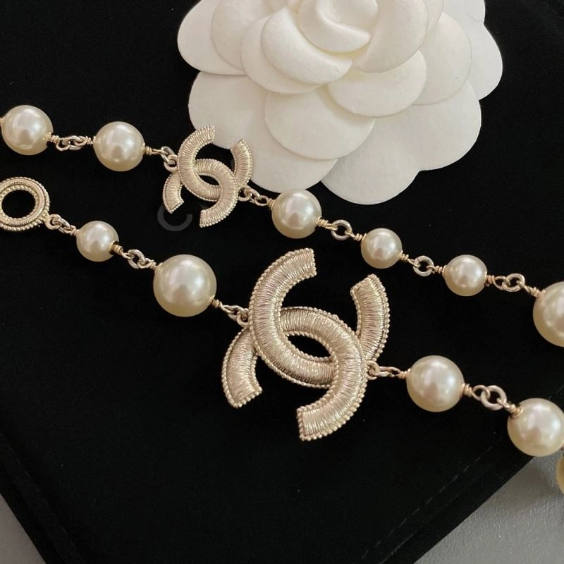 Tailored Chanel Necklaces 225753