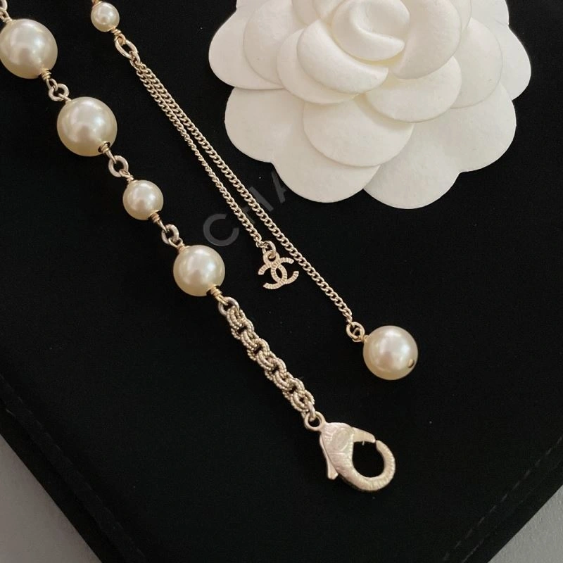 Tailored Chanel Necklaces 225753