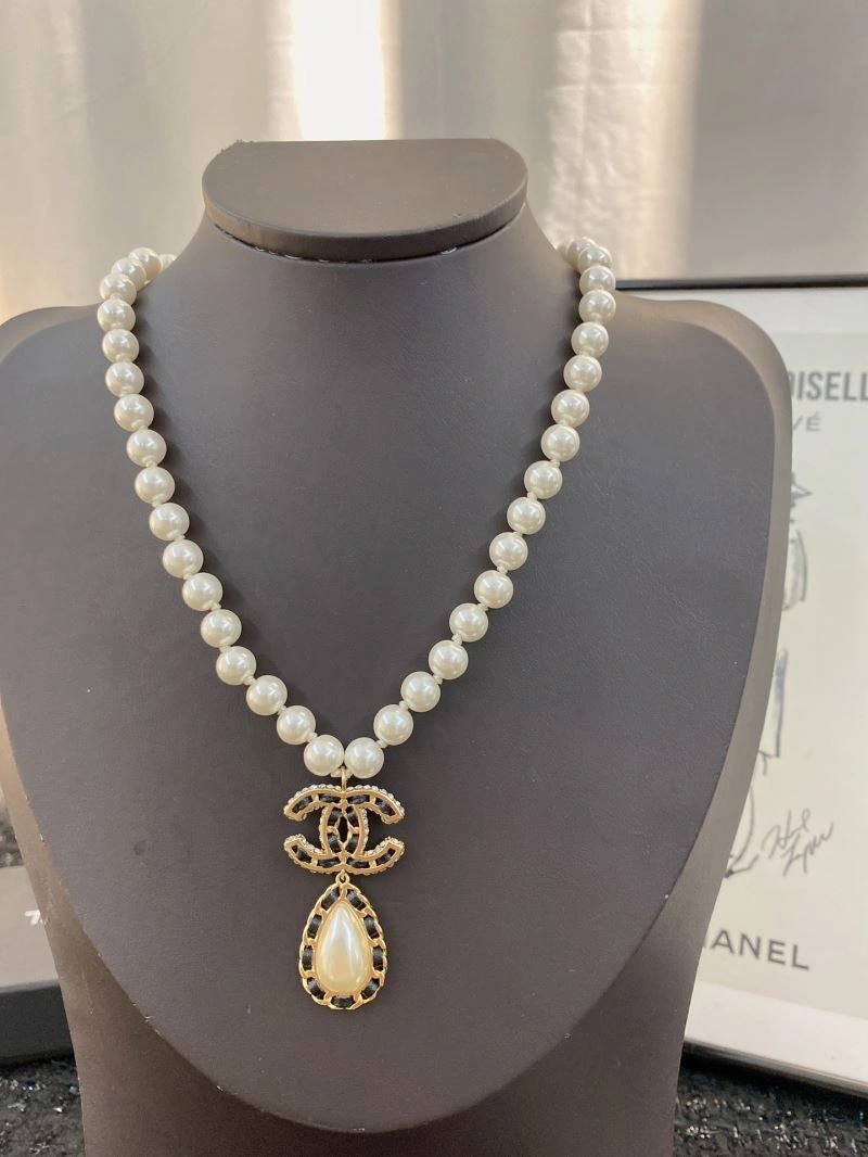 Chanel Necklaces Comfortable 225756