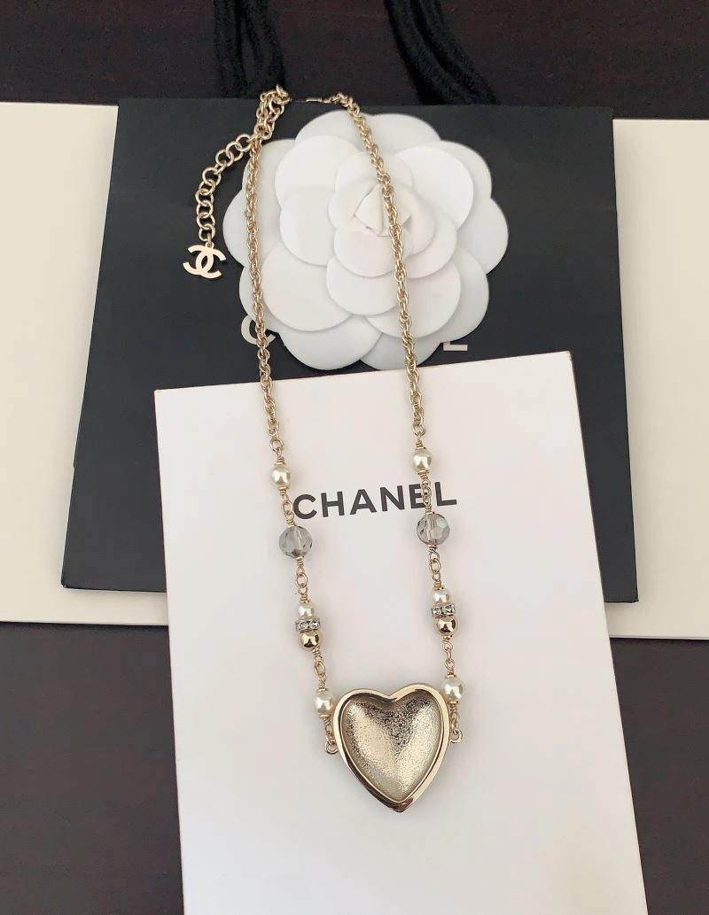 Chic Chanel Necklaces 225745