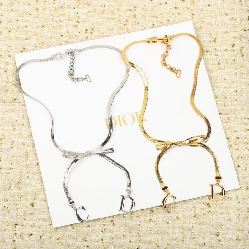 FashionForward Chanel Necklaces 225751