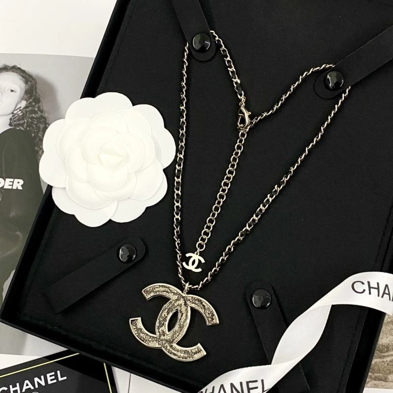 Chanel Necklaces Unisex 225734