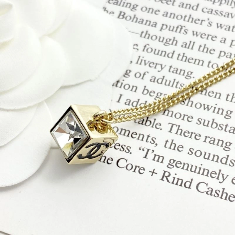 ZipUp Chanel Necklaces 225802